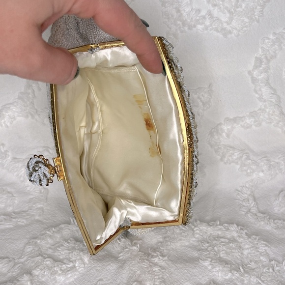 VINTAGE • BUNDLE • BEADED CLUTCHES - Picture 4 of 11